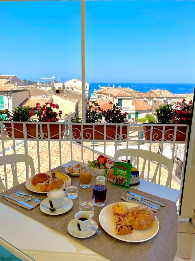 Bed and Breakfast Residenza Il Barone Tropea Exterior foto