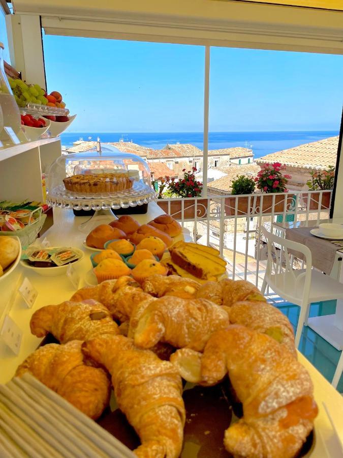 Bed and Breakfast Residenza Il Barone Tropea Exterior foto