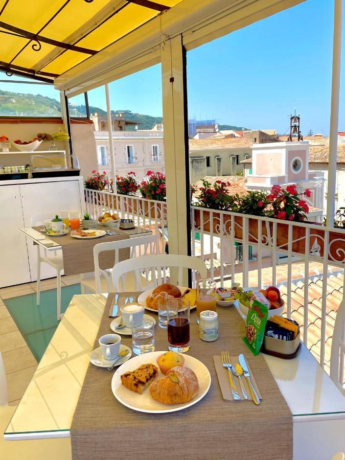 Bed and Breakfast Residenza Il Barone Tropea Exterior foto